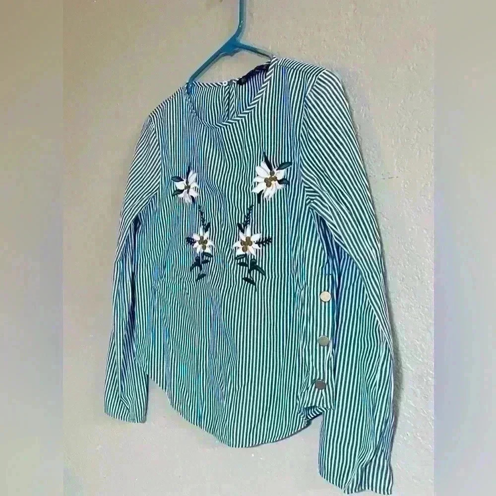 Zara Basics Women's Blue White Stripe Floral‎ Embroidered Top Size Small - Picture 4 of 8